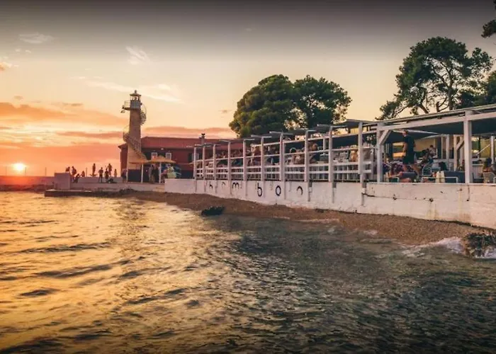 Anabella Ii * Zára