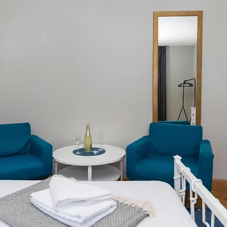 Anabella Ii 자다르